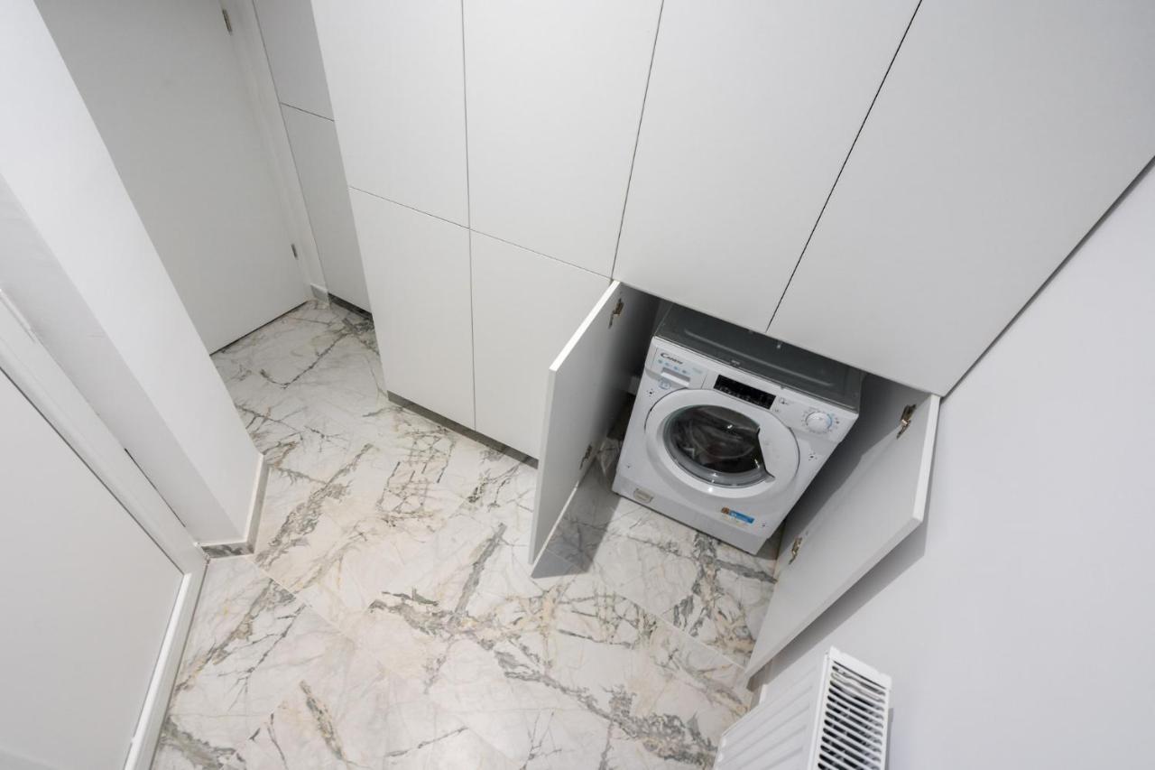 Crystal 3Bdr Apartment In Center 부쿠레슈티 외부 사진