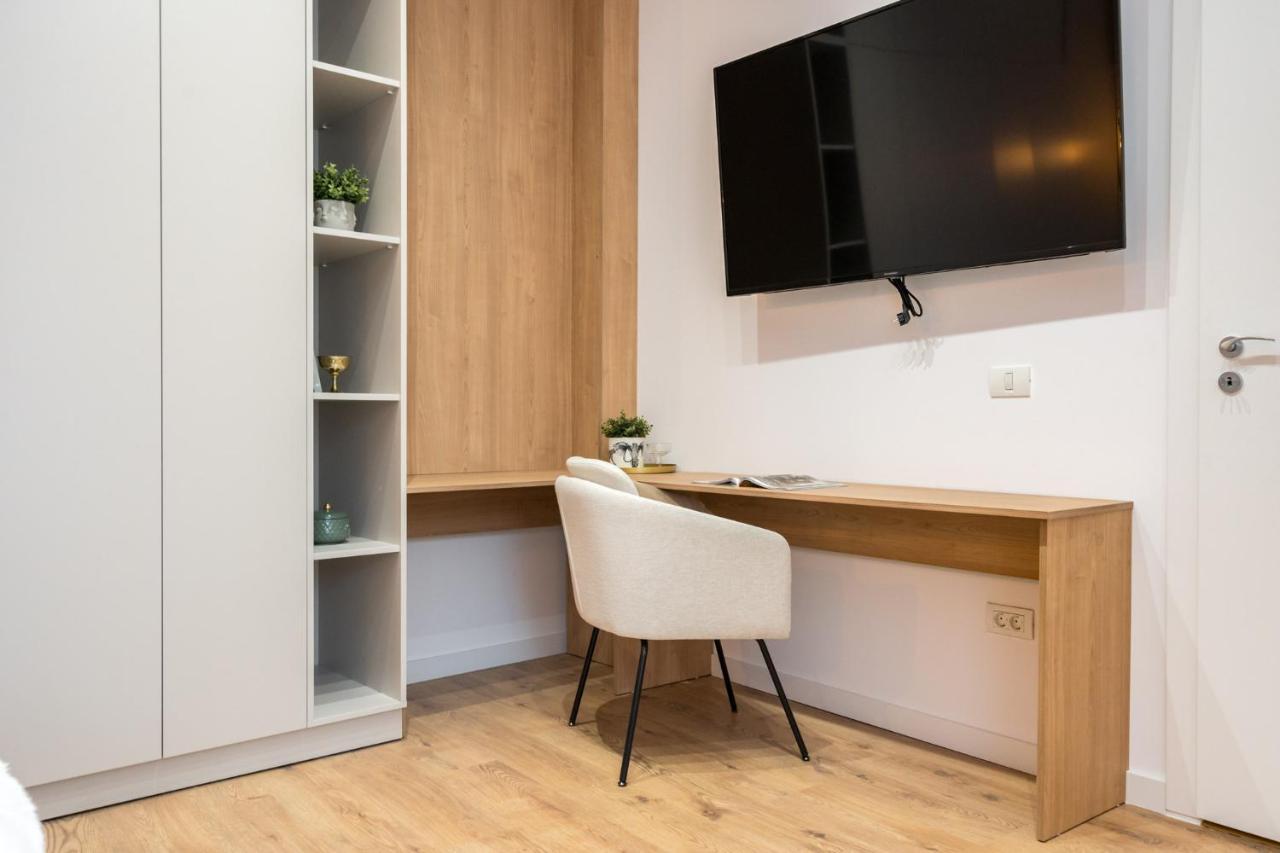 Crystal 3Bdr Apartment In Center 부쿠레슈티 외부 사진