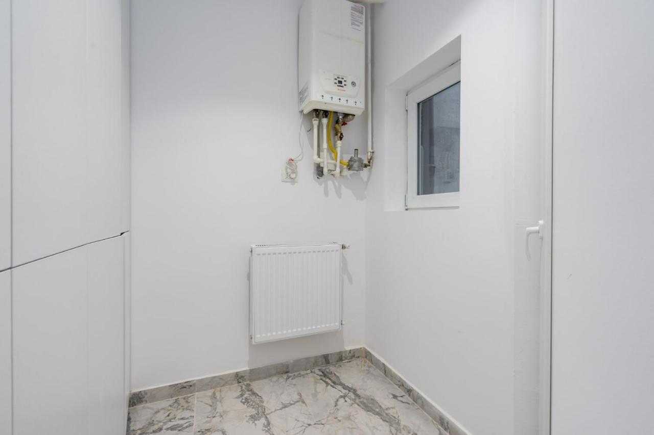 Crystal 3Bdr Apartment In Center 부쿠레슈티 외부 사진